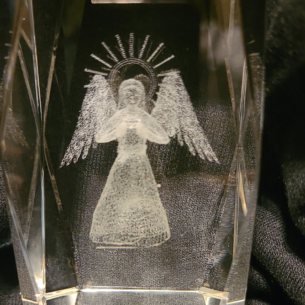 Crystal Angel Figurine - Picture 2 of 4